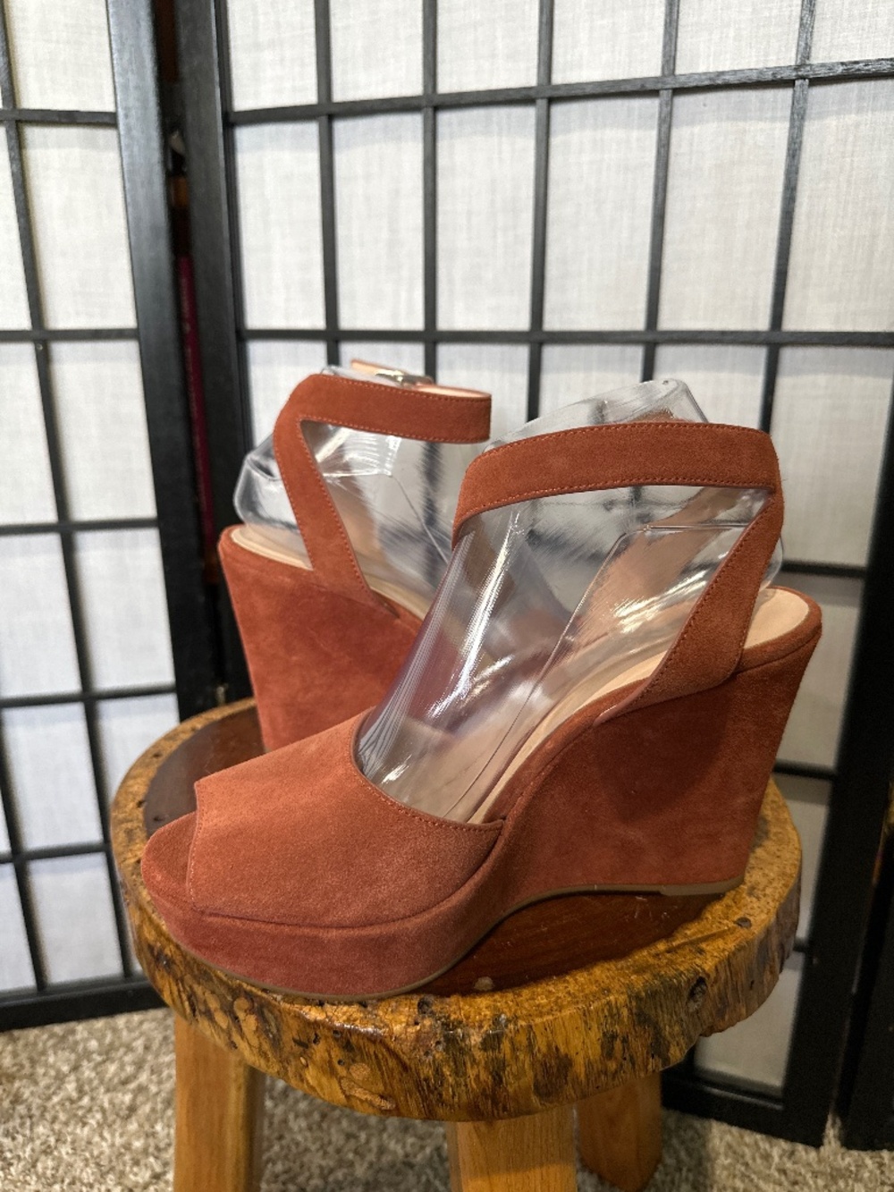 Kate Spade New York Thea/Tianna-style Suede Platform Wedge Sz 8.5 EUC Soft Red